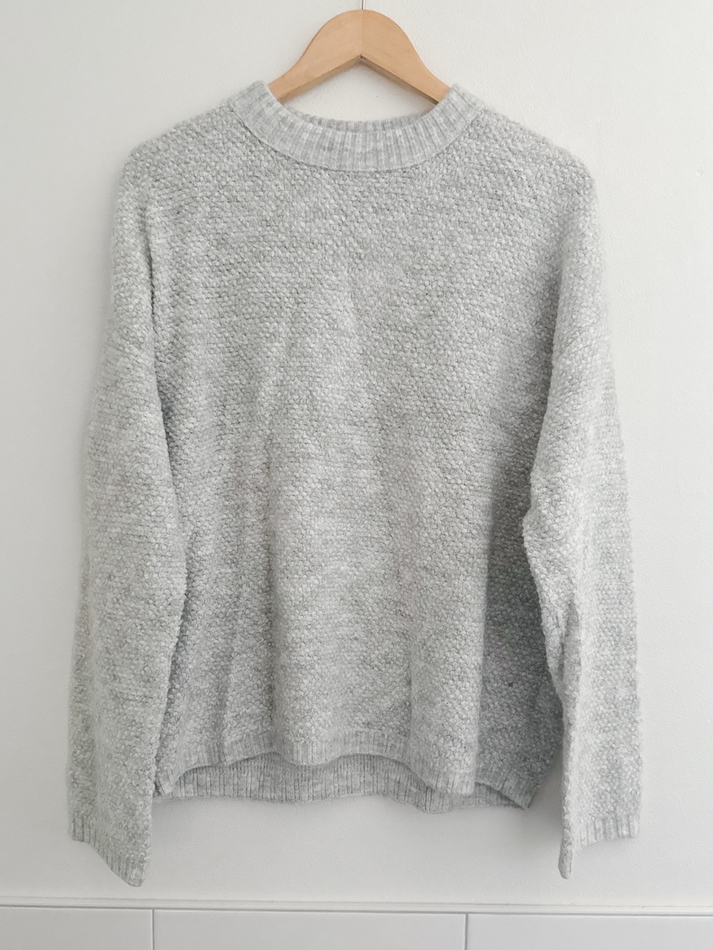 Treasure & Bond Gray Light Heather Crewneck Sweater